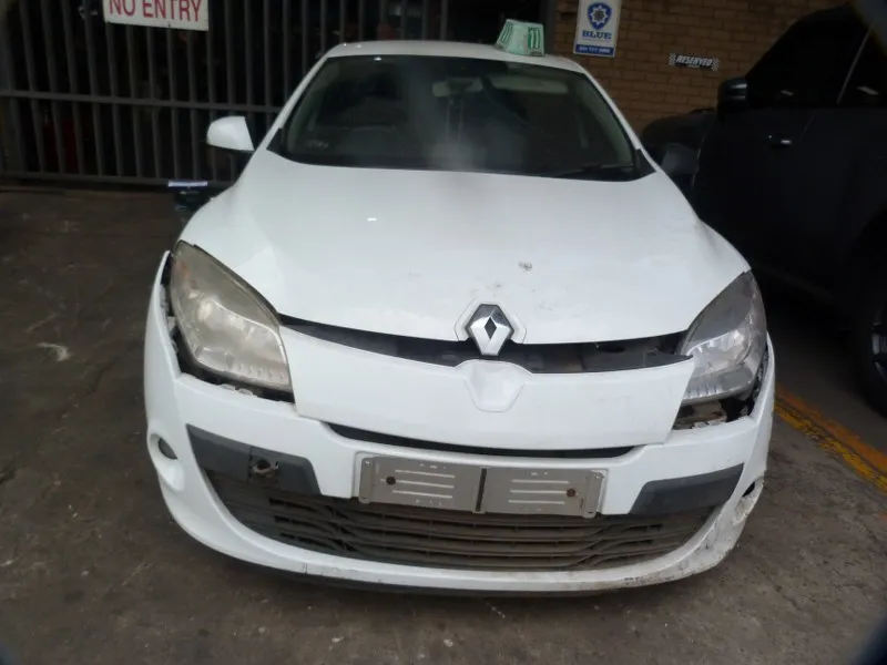 2012 Renault Megane H4J view 2