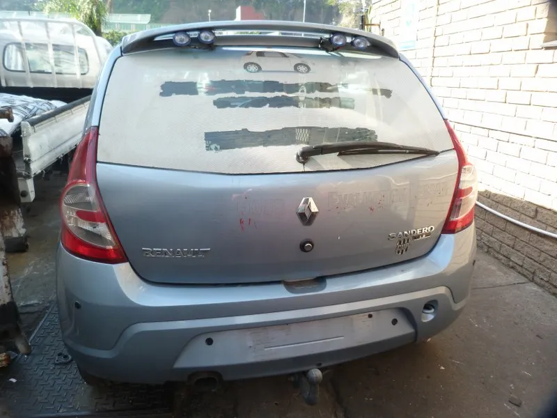 2009 Renault Sandero  view 5