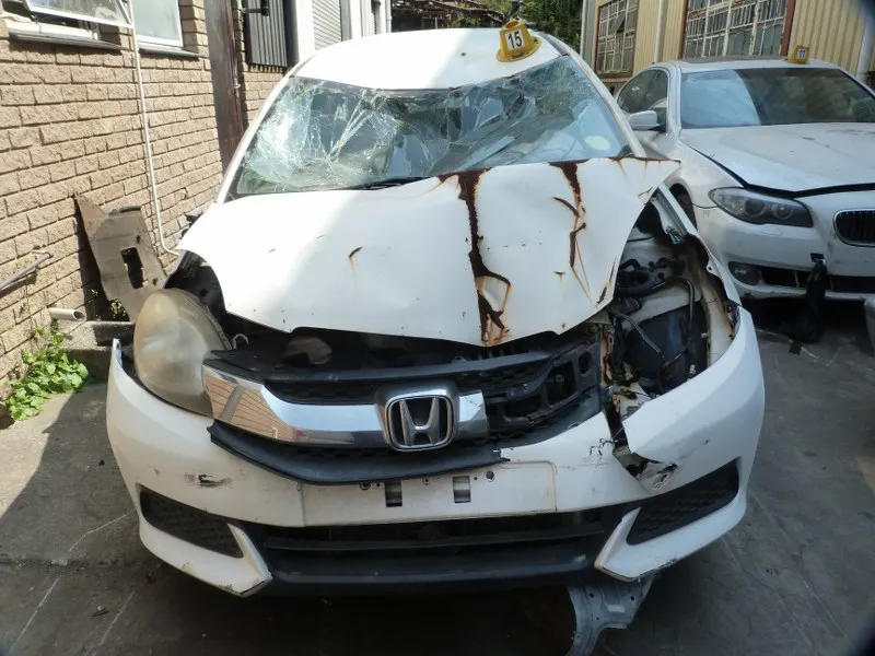 2015 Honda Mobilio view 2