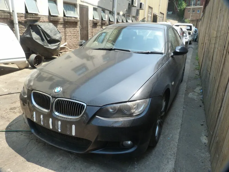 2008 BMW 3 Series N52N view 3