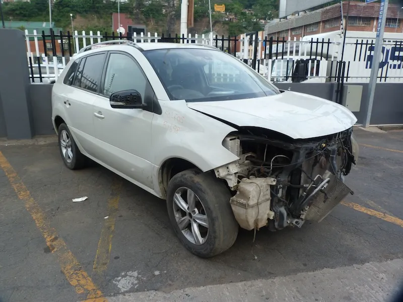 2012 Renault Koleos  view 2
