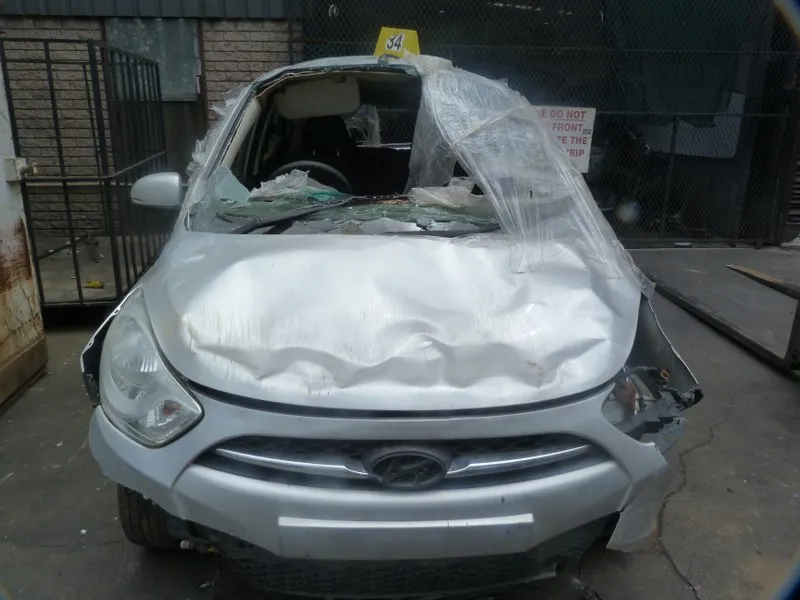 2013 Hyundai i10 G4HG view 2