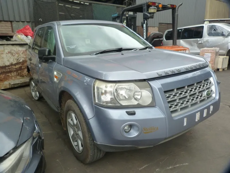 2008 Land Rover Freelander  view 3