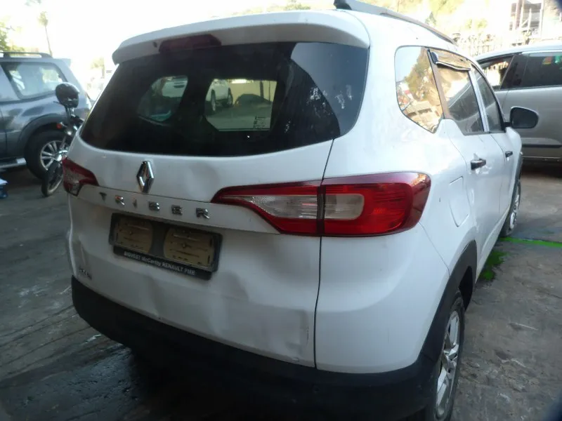 2022 Renault Triber view 4