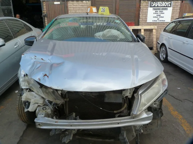 2014 Honda Ballade L15Z1 view 2