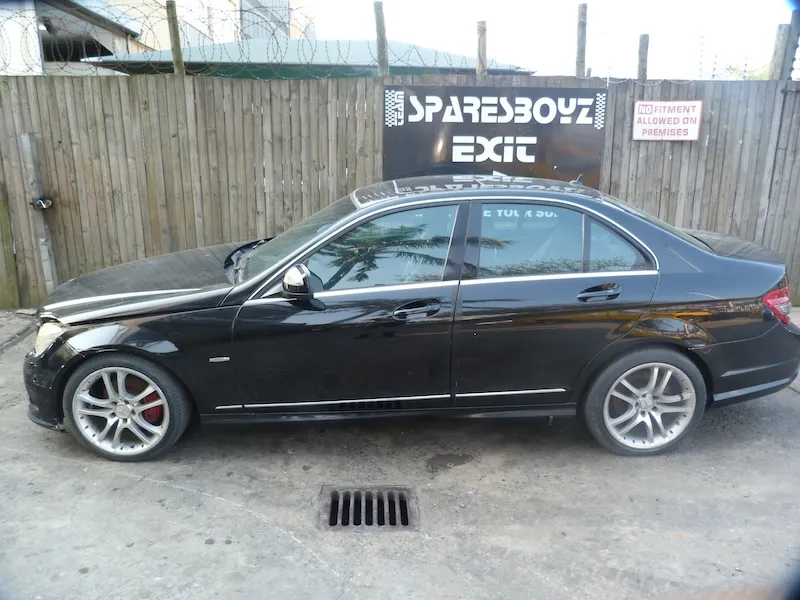 2009 Mercedes-Benz C-Class  view 5
