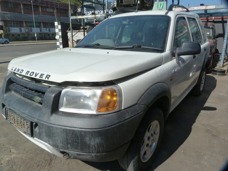 1998 Land Rover Freelander view 6