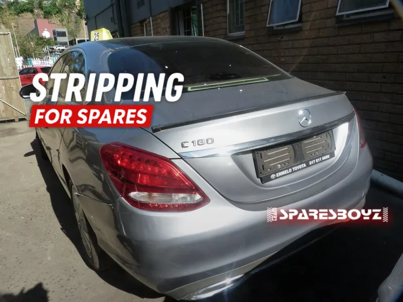 2016 Mercedes-Benz C-Class view 6