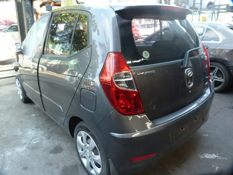 2011 Hyundai i10 G4LA view 6