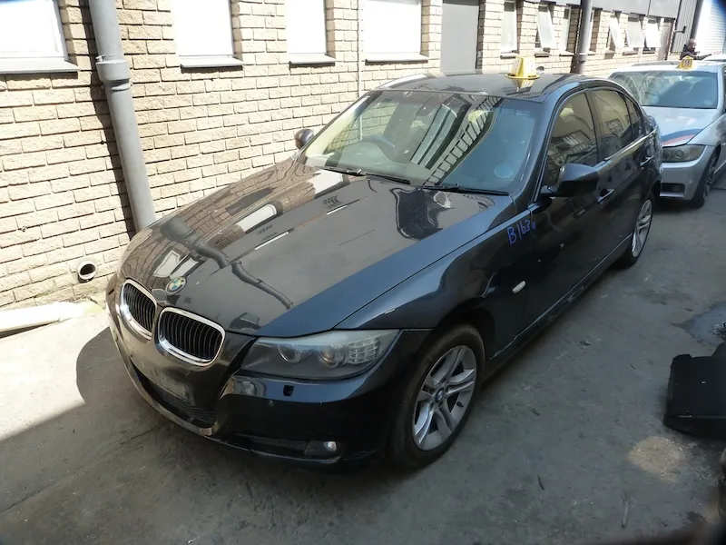 2009 BMW 3 Series N47 view 3