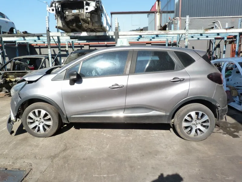 2017 Renault Captur thumbnail 4