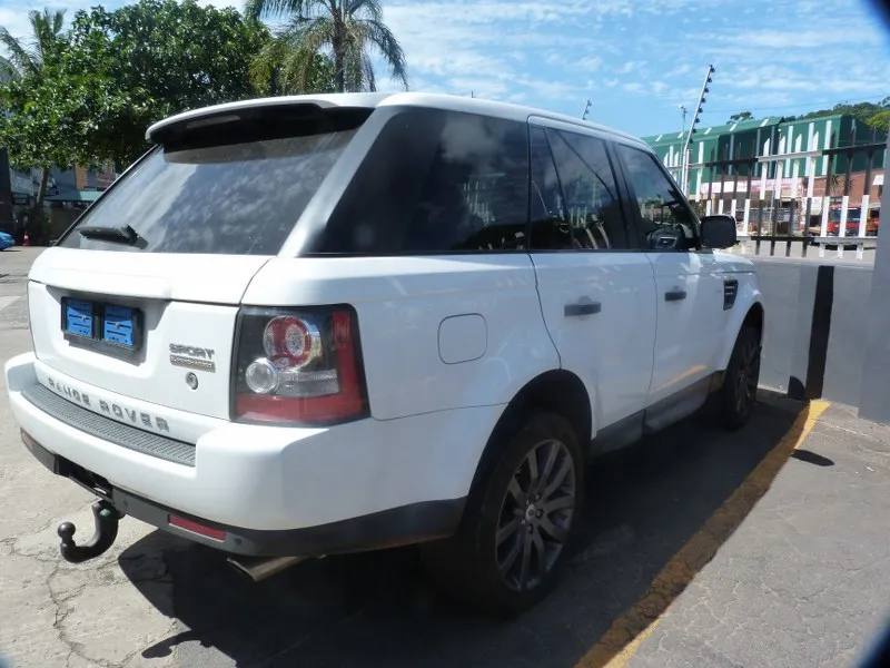 2011 Land Rover Range Rover Sport thumbnail 5