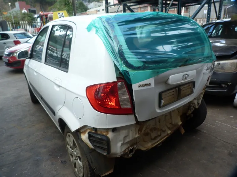 2010 Hyundai Getz G4EE view 6