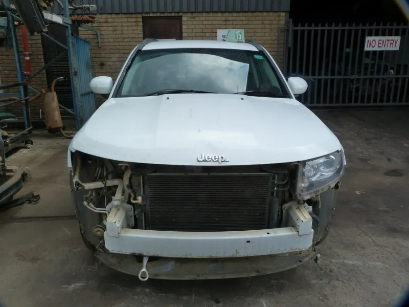 2014 Jeep Compass thumbnail 2