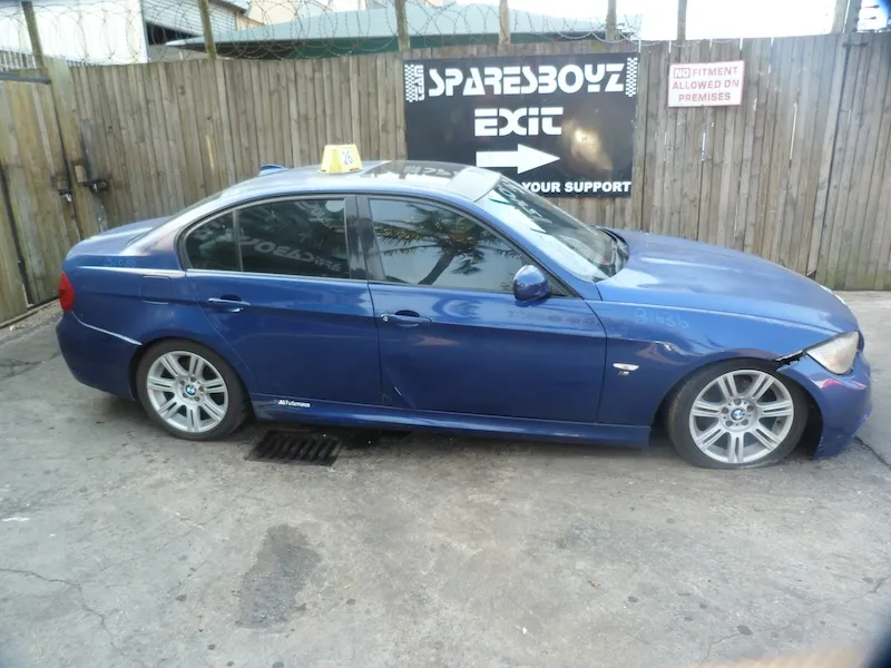 2010 BMW 3 Series N46N view 5