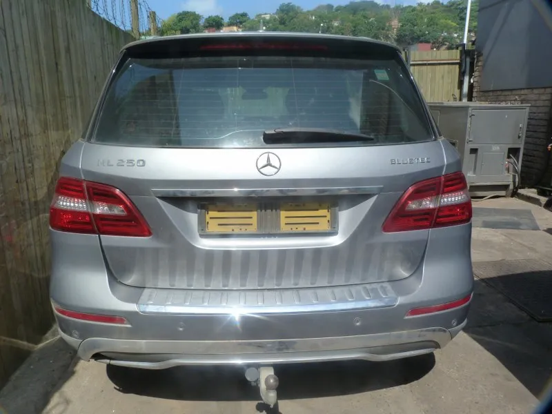 2013 Mercedes-Benz ML 651 view 4