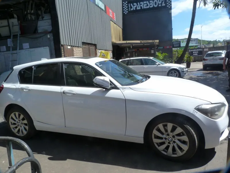 2014 BMW 1 Series N13 view 7