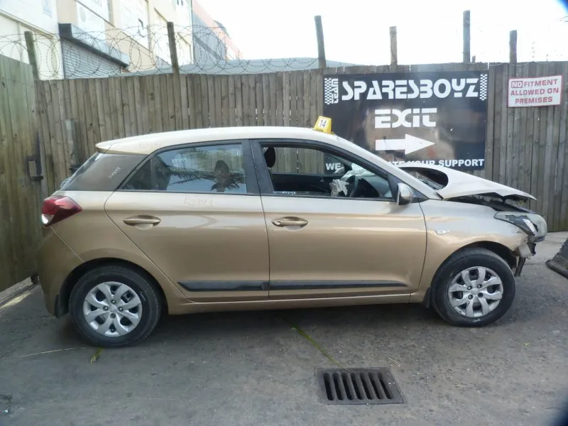 2016 Hyundai i20 G4LA view 6