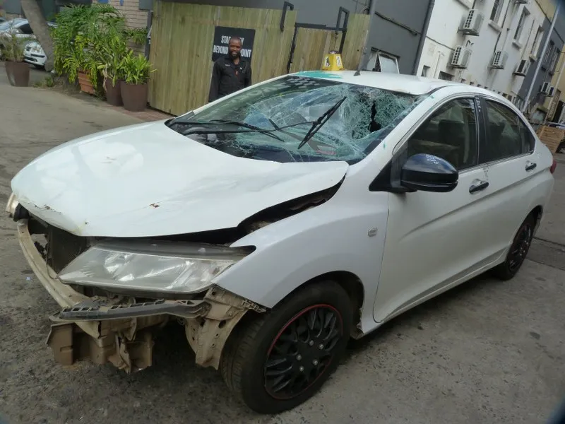 2014 Honda Ballade L15Z view 5