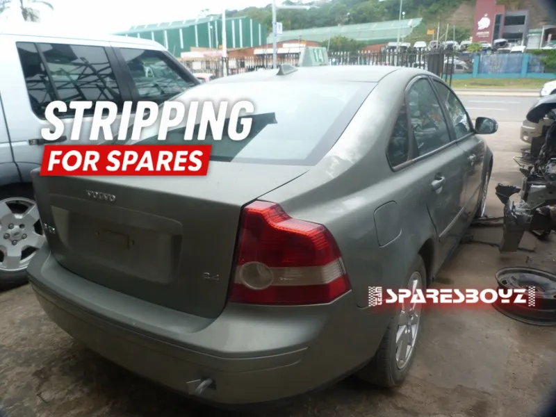 2006 Volvo S40 view 5