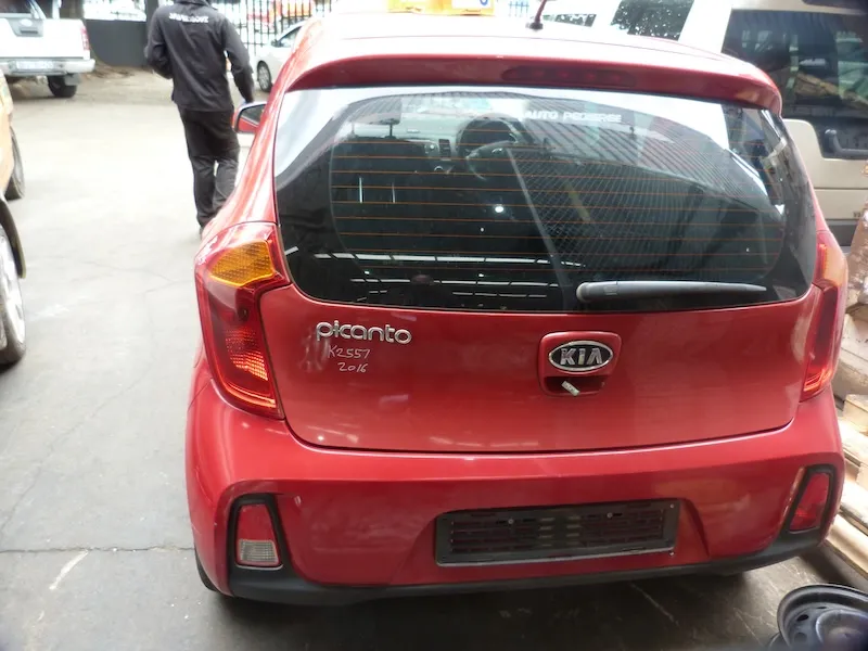2015 Kia Picanto thumbnail 4