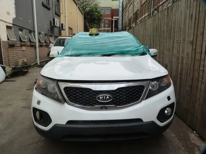 2011 Kia Sorento view 4