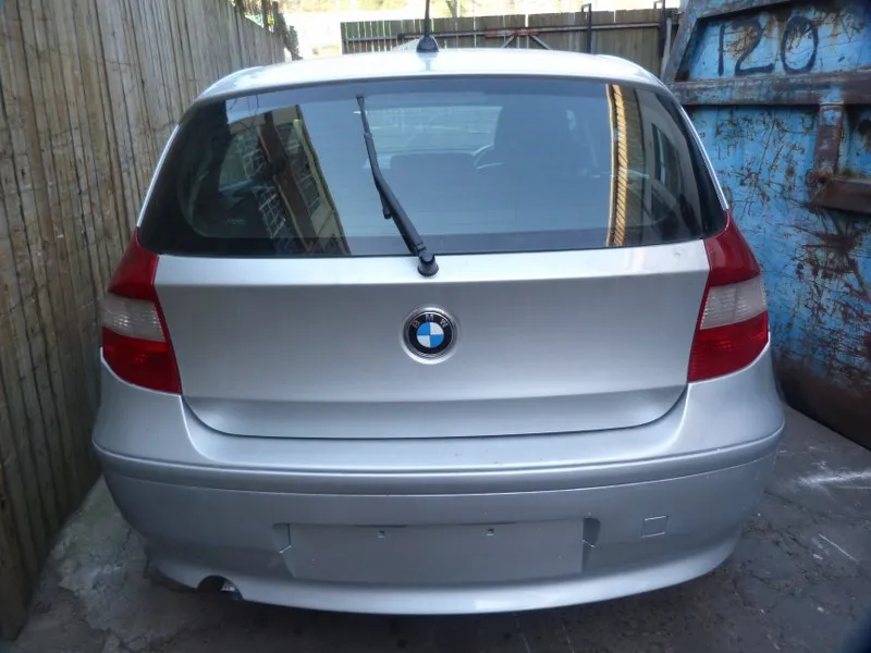 2005 BMW 1 Series view 4