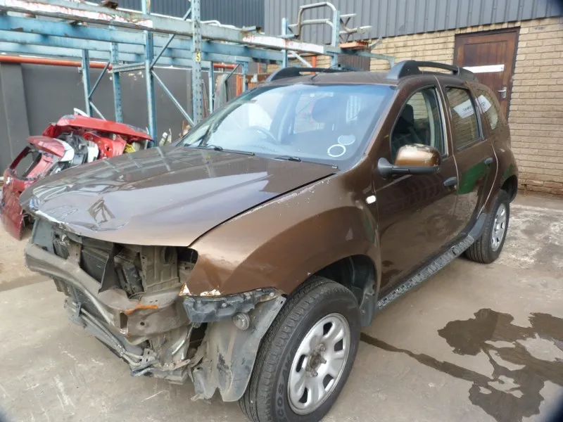 2014 Renault Duster K4M view 4