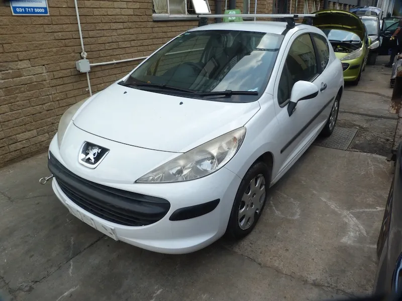 2008 Peugeot 207  view 2