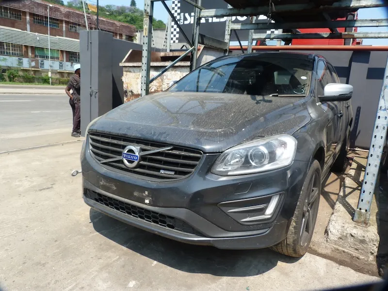 2014 Volvo XC60 D5244T view 4