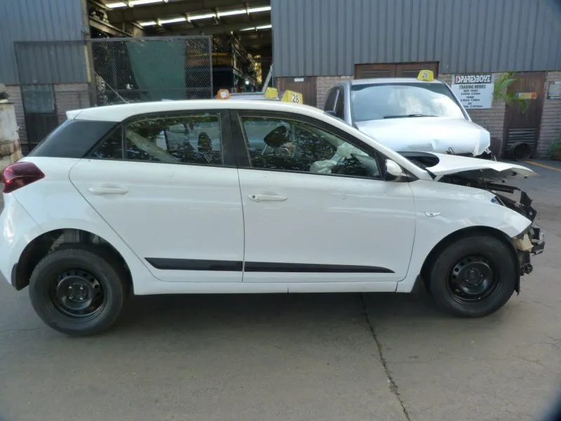 2018 Hyundai i20 G4LA view 6