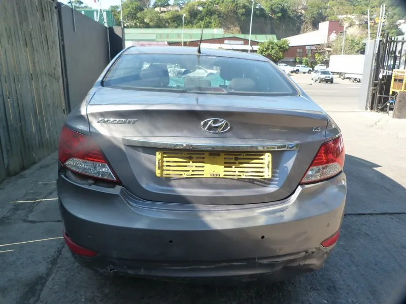 2014 Hyundai Accent G4FC view 5