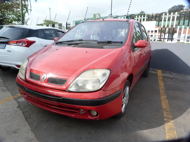2001 Renault Scenic  view 2