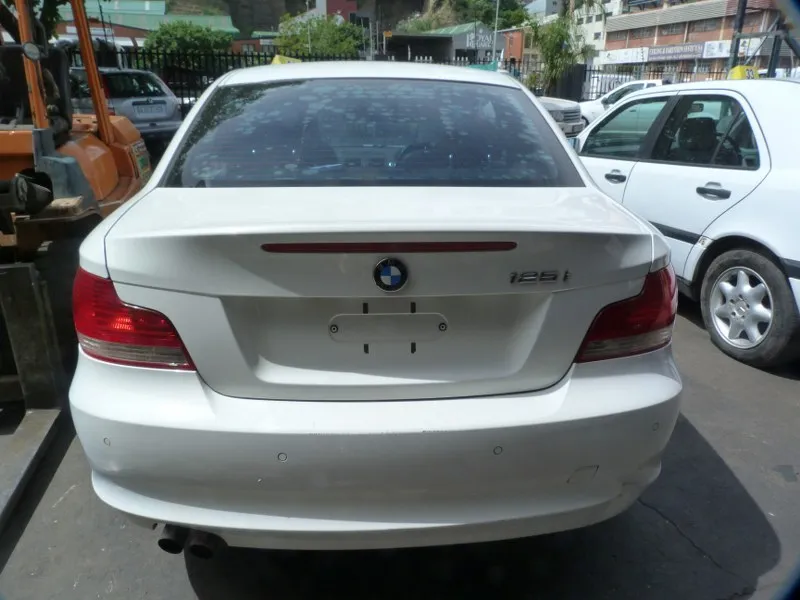 2011 BMW 1 Series N52N view 5