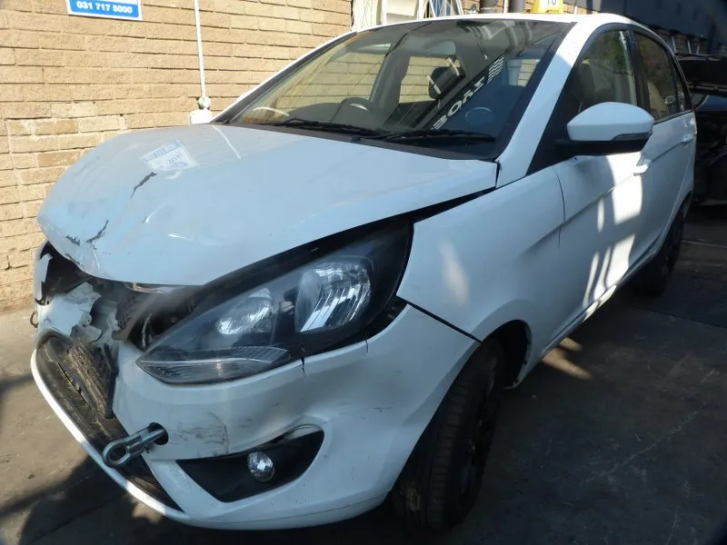 2018 Tata BOLT REV TRN04 view 3