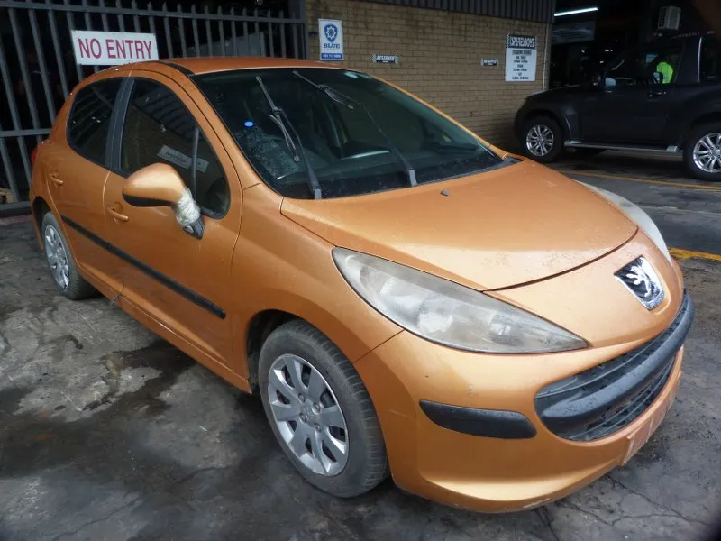2007 Peugeot 207 10FE view 4