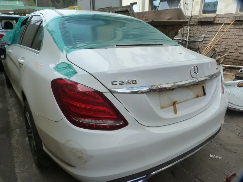 2015 Mercedes-Benz C-Class 651 view 8