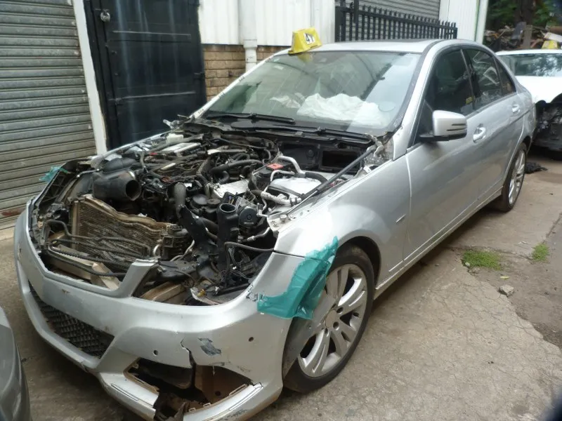 2011 Mercedes-Benz C-Class 651 view 2