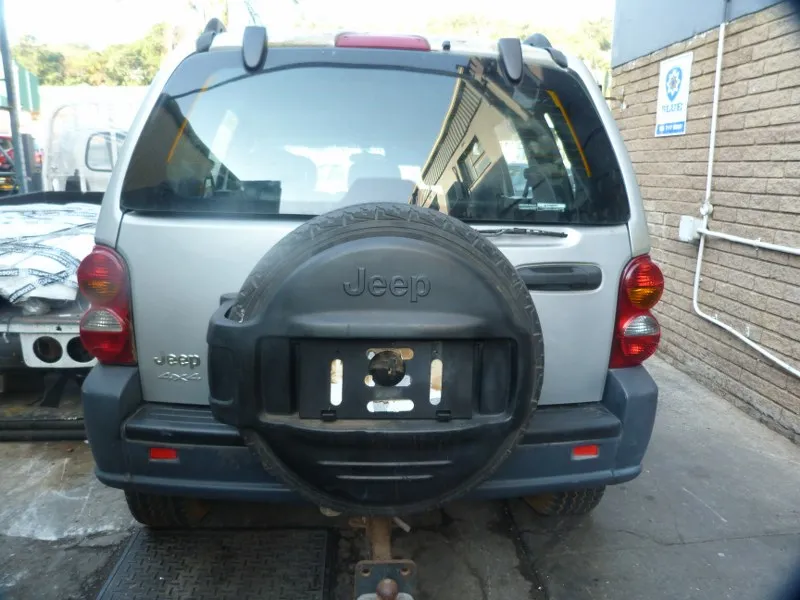 2003 Jeep Cherokee  view 5