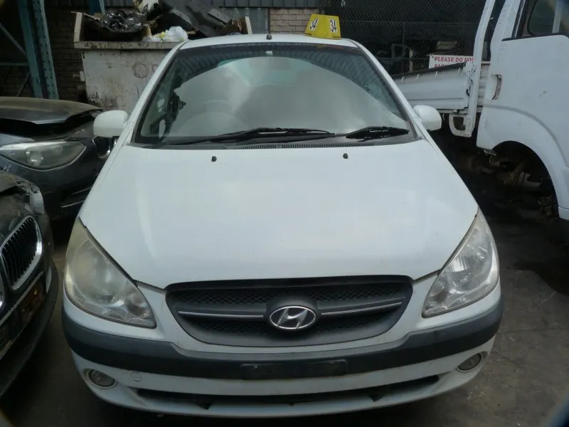 2010 Hyundai Getz G4EE view 2