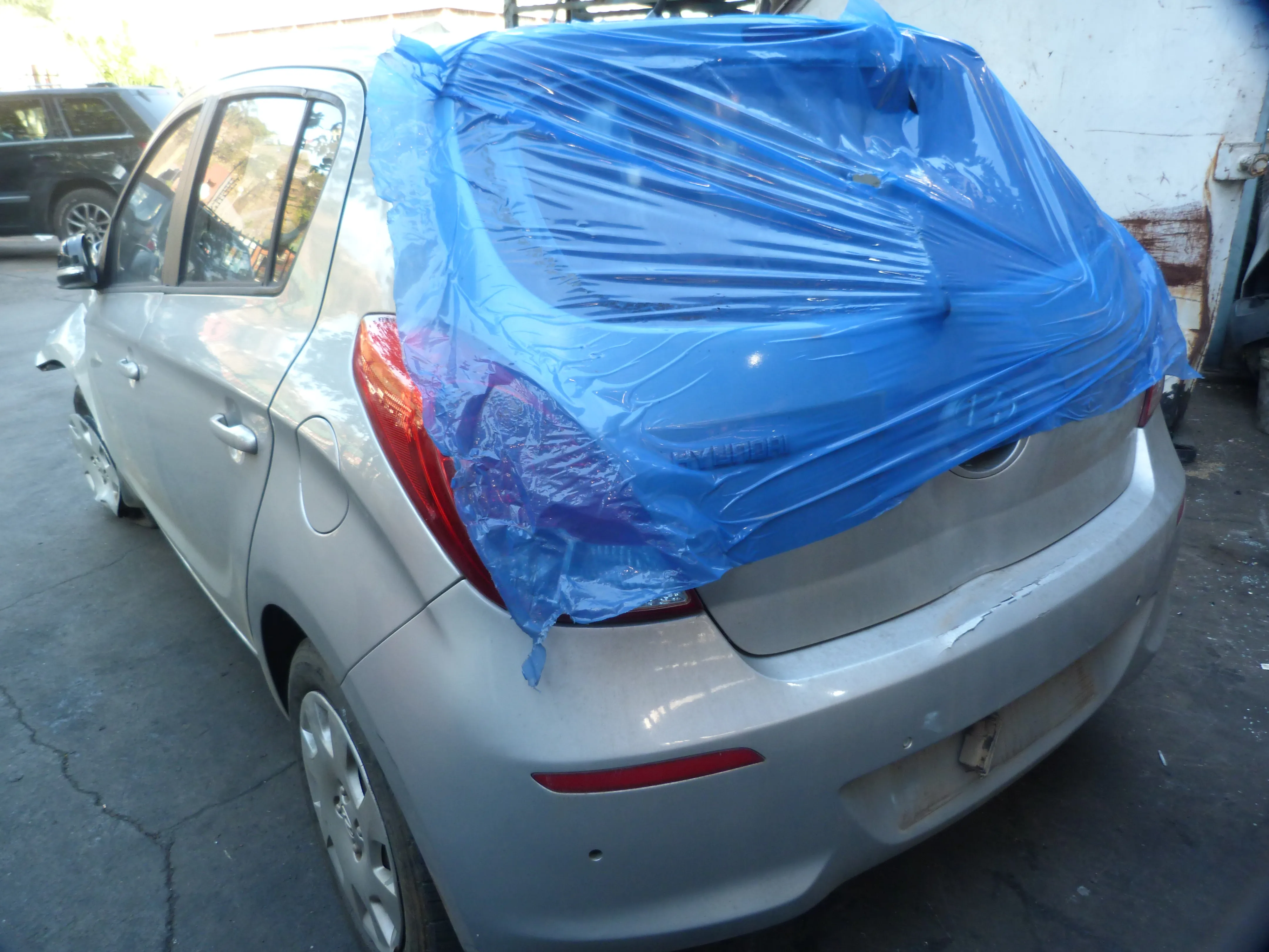 2013 Hyundai i20 view 5