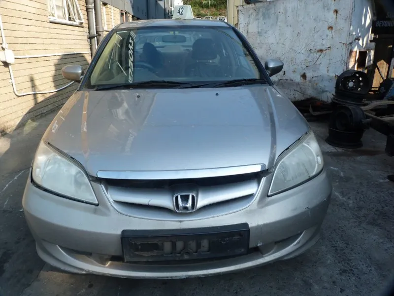 2004 Honda Civic D17A5 view 2