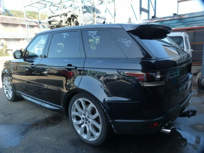 2013 Land Rover Range Rover Sport view 5