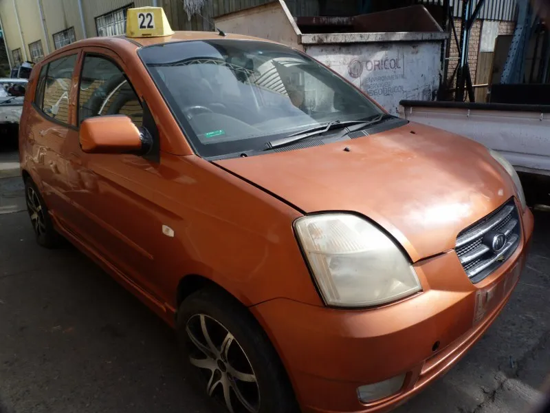 2006 Kia Picanto G4HG view 4