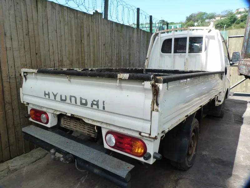 2007 Hyundai H100 Bakkie view 2
