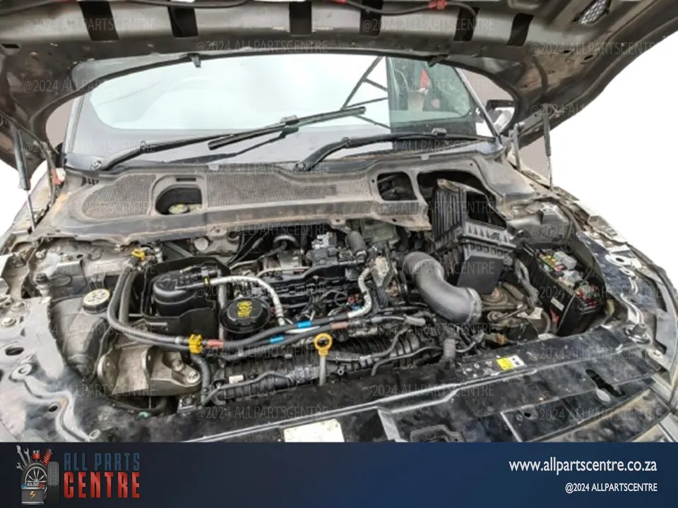 2018 Land Rover Range Rover Evoque 204DT view 5