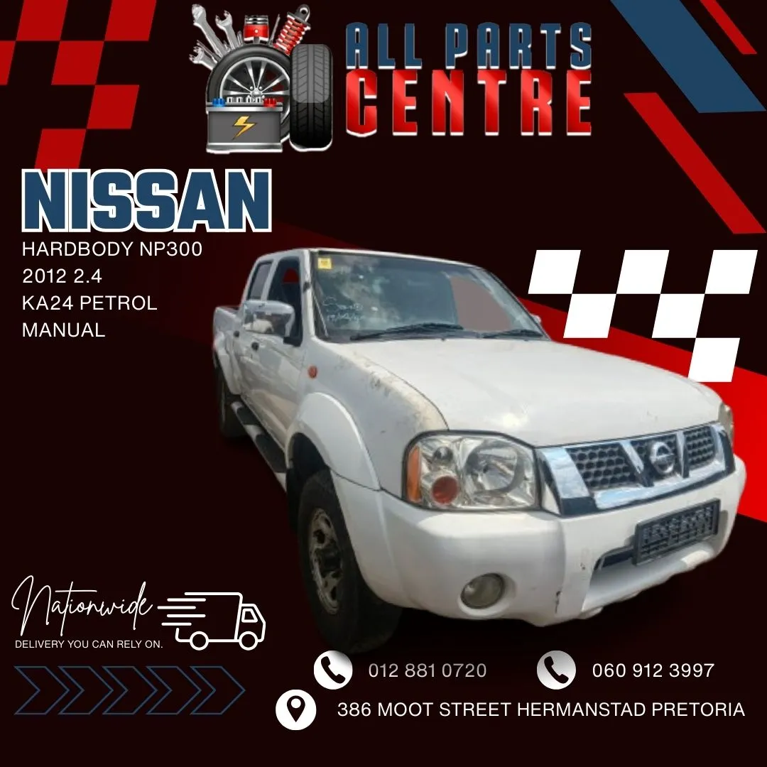 2012 Nissan NP300 KA24 view 4