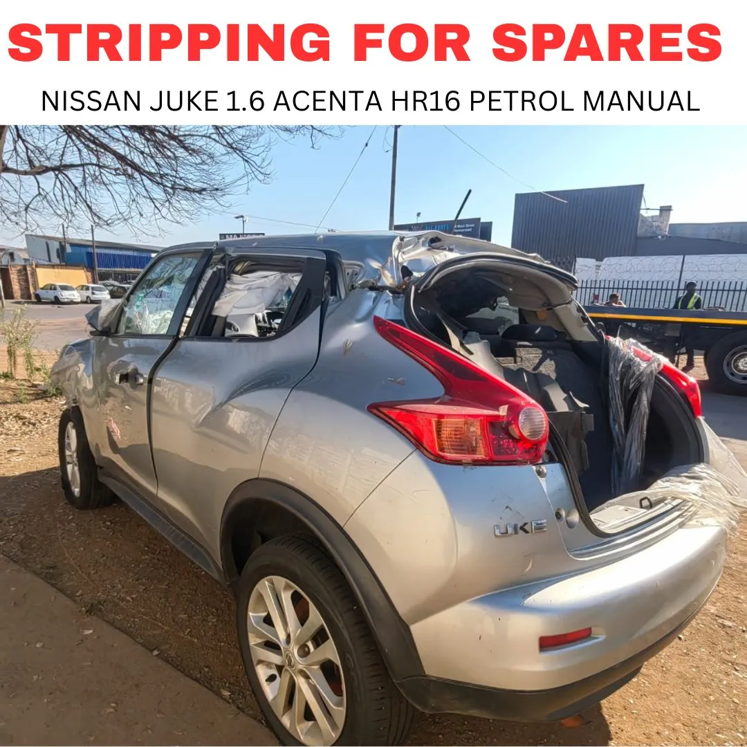 2012 Nissan Juke HR16 view 4