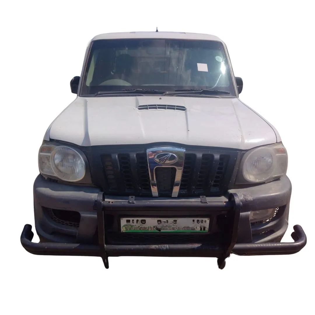 2011 Mahindra Scorpio thumbnail 4
