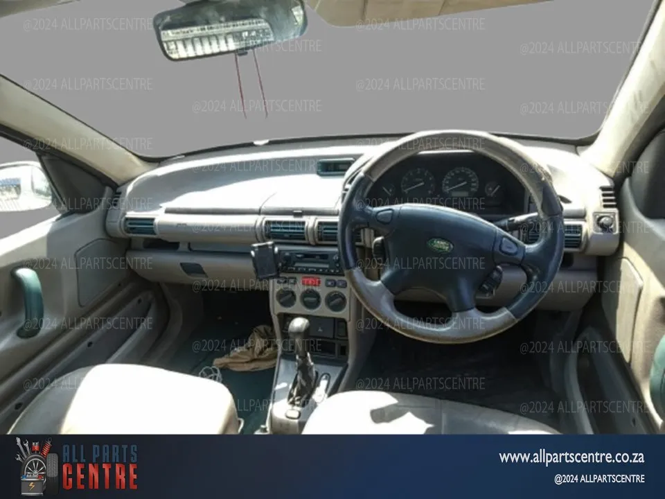 2006 Land Rover Freelander KV6 view 4